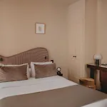 Belloy Hotel