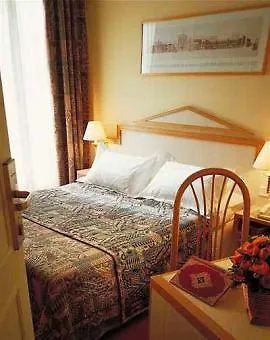 Belloy Hotel