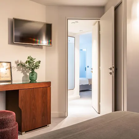 Belloy Hotel