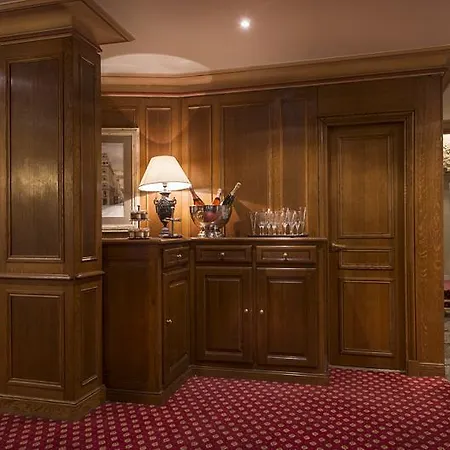 Belloy Saint Germain Otel