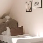 Belloy 4* Paris