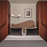 Belloy Hotel
