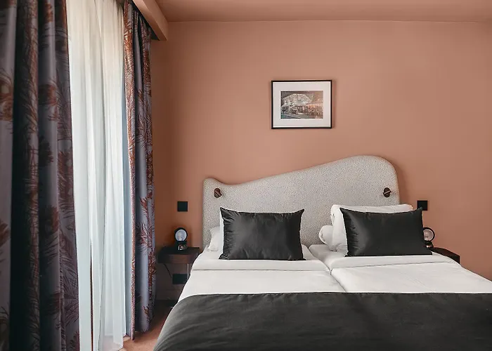 Belloy 4* Paris