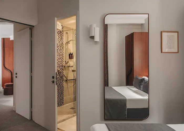 Belloy Hotel Paris